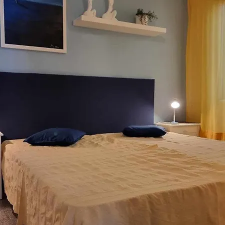 Perla Del Mar Apartment *